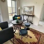 5-Bed Home Near Theme Parks