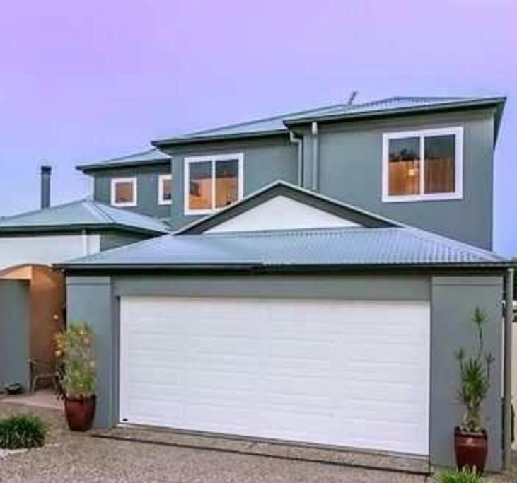 5-bed Near Theme Parks